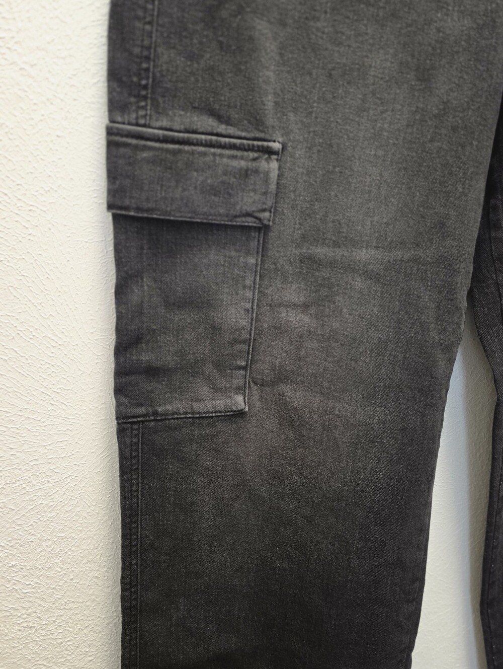 Jessica Simpson Washed Black Cargo Jeans - Picture 5 of 14